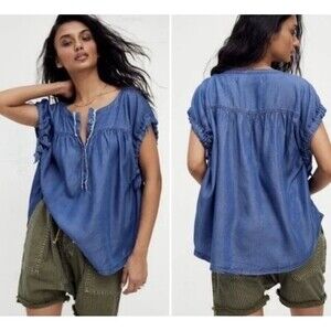 We The Free People Summer Love Top Women’s L Chambray Indigo Blue Oversized